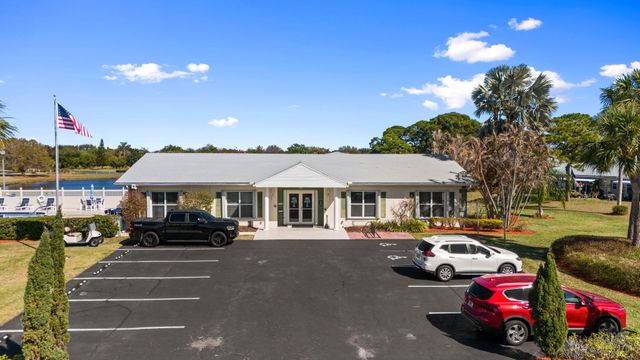 113 Lakes End Drive D, Fort Pierce, FL 34982