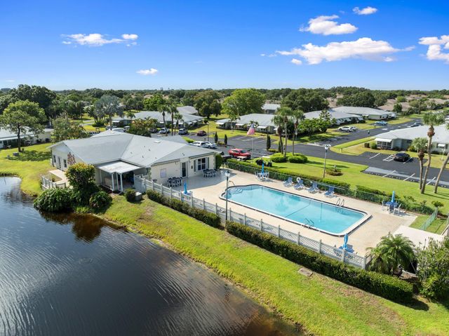 113 Lakes End Drive D, Fort Pierce, FL 34982