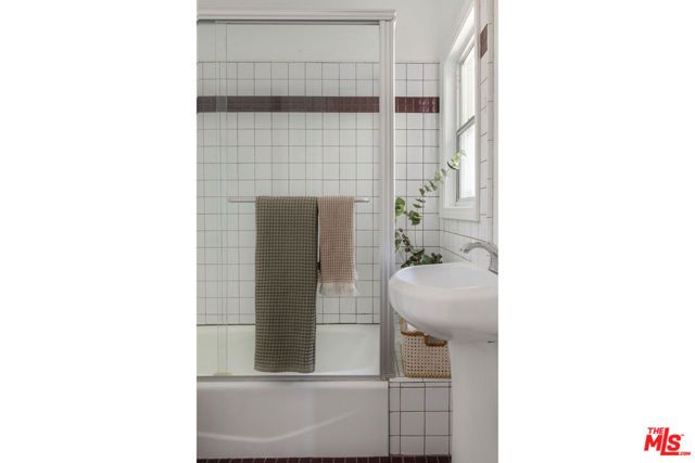 1006 E Orange Grove Boulevard, Pasadena, CA 91104