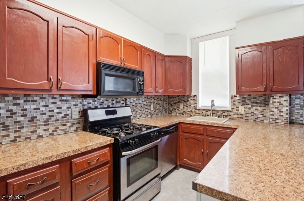 43 Webster Ave, Jersey City, NJ 07307 — photo 2
