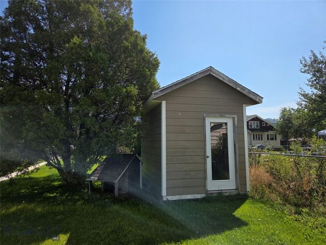 1947 S Arizona, Butte, MT 59701