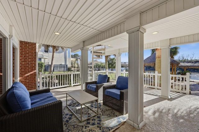 405 Pintail Lane, Orange, TX 77630