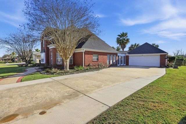 405 Pintail Lane, Orange, TX 77630