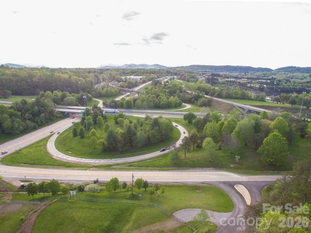 303 Gashes Creek Road, Asheville, NC 28803