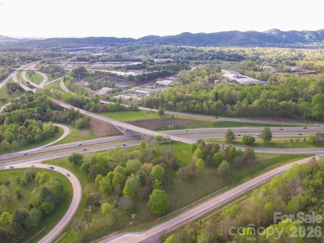 303 Gashes Creek Road, Asheville, NC 28803