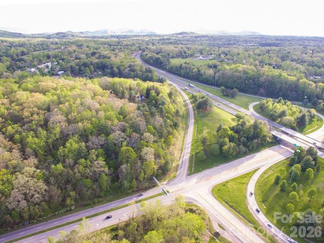 303 Gashes Creek Road, Asheville, NC 28803