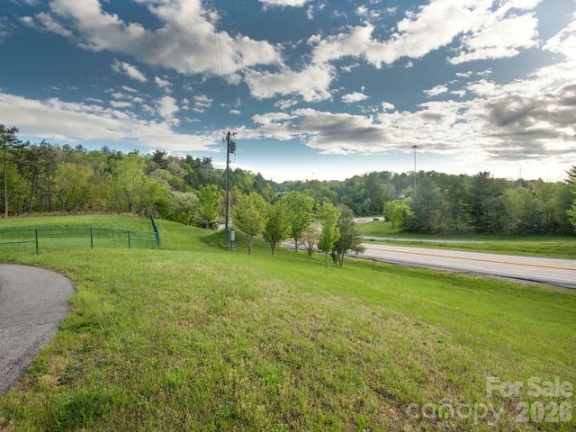 303 Gashes Creek Road, Asheville, NC 28803