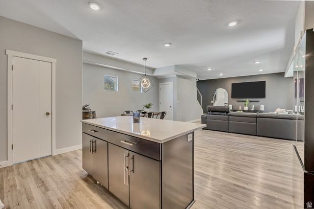 4969 W DAYBREAK PKWY, South Jordan, UT 84009