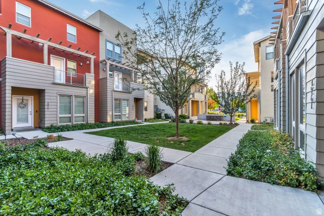 4969 W DAYBREAK PKWY, South Jordan, UT 84009