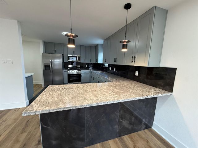 611 N Eastwood Street, Houston, TX 77011