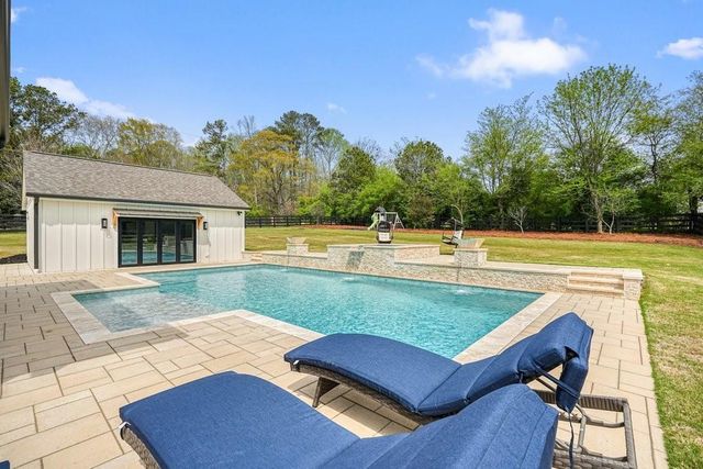 103 American Pharoah Way, Canton, GA 30115