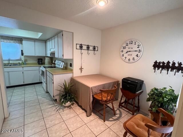 25246 S GLENBURN Drive, Sun Lakes, AZ 85248