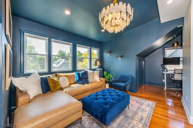 85 Evergreen Ave, Bloomfield Twp., NJ 07003
