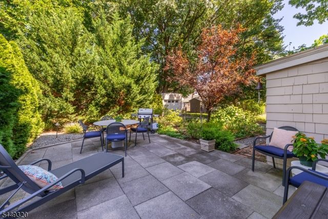 85 Evergreen Ave, Bloomfield Twp., NJ 07003