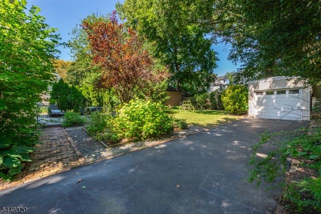 85 Evergreen Ave, Bloomfield Twp., NJ 07003