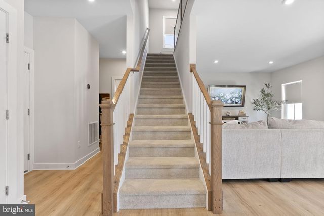 175 MERSEYSIDE DR, Swedesboro, NJ 08085