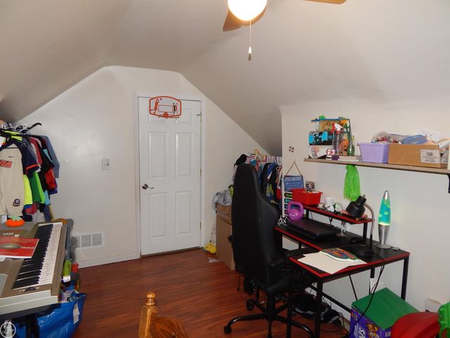 25143 Lawn Street, Roseville, MI 48066