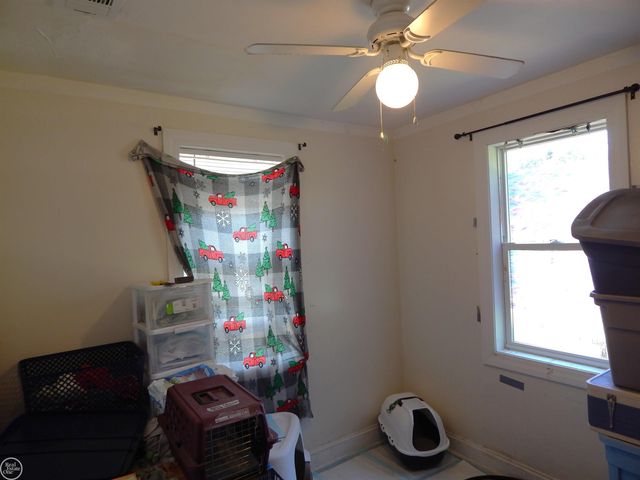 25143 Lawn Street, Roseville, MI 48066