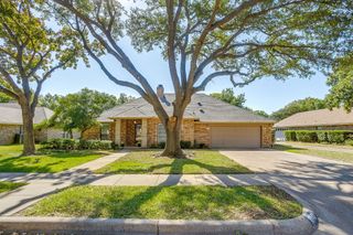 10149 Regent Row Street, Benbrook, TX 76126