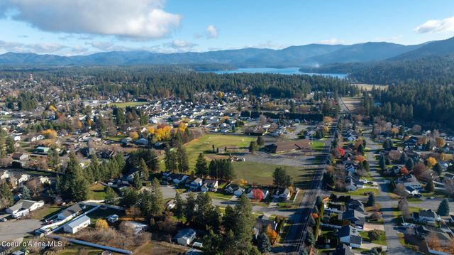 8845 N HUNTINGTON CT, Hayden, ID 83835