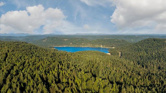 20429 Scotts Flat Rd, Nevada City, CA 95959