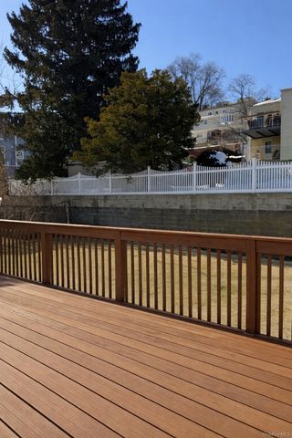 221 Woodland Avenue, Yonkers, NY 10703