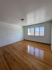 221 Woodland Avenue, Yonkers, NY 10703