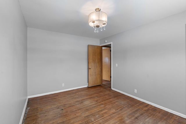 9701 Oakland Avenue, Bloomington, MN 55420