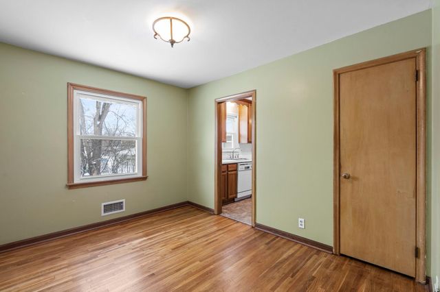 9701 Oakland Avenue, Bloomington, MN 55420