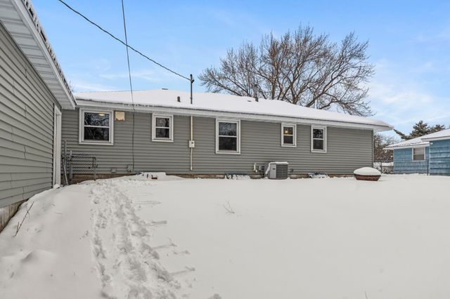 9701 Oakland Avenue, Bloomington, MN 55420