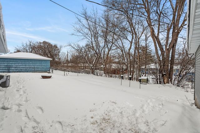 9701 Oakland Avenue, Bloomington, MN 55420