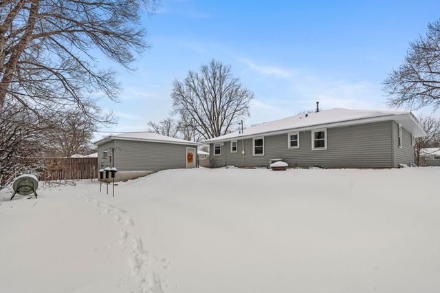 9701 Oakland Avenue, Bloomington, MN 55420