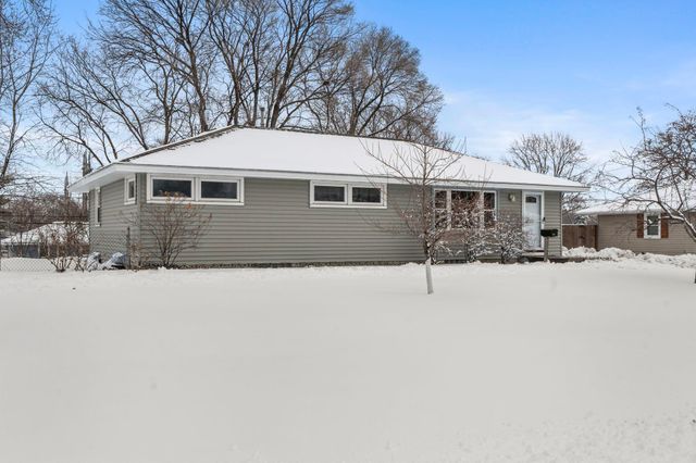9701 Oakland Avenue, Bloomington, MN 55420