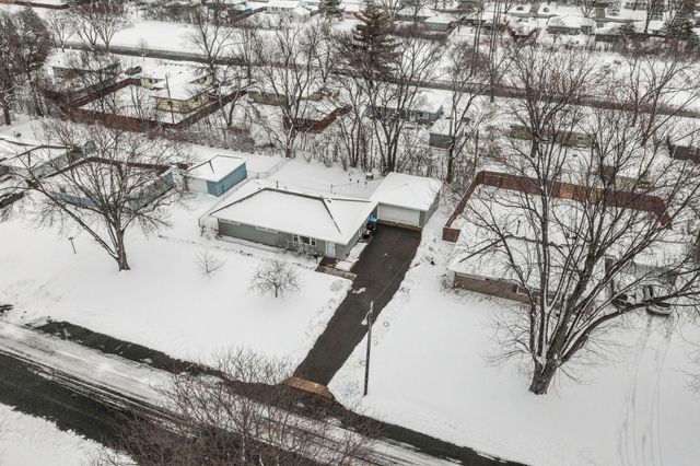 9701 Oakland Avenue, Bloomington, MN 55420