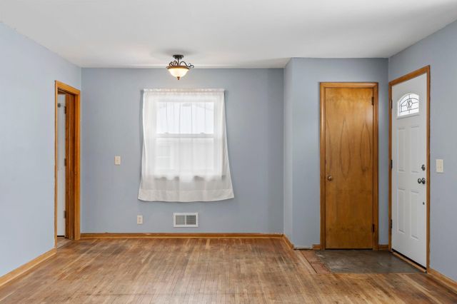 9701 Oakland Avenue, Bloomington, MN 55420