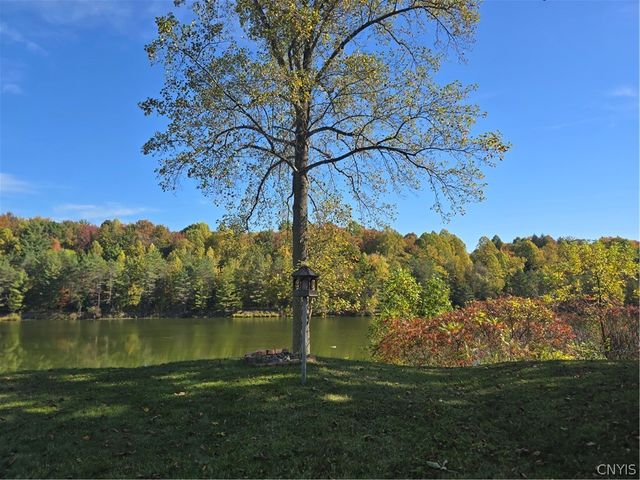 187 Millard Bassett Road, Granby, NY 13069