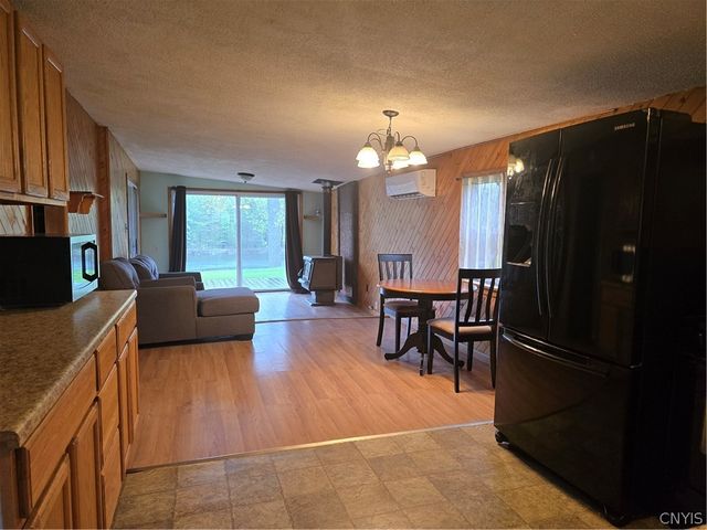 187 Millard Bassett Road, Granby, NY 13069
