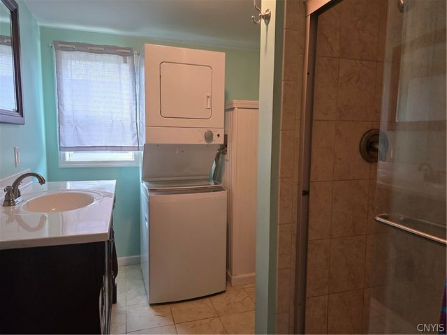 187 Millard Bassett Road, Granby, NY 13069