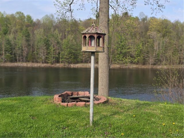 187 Millard Bassett Road, Granby, NY 13069