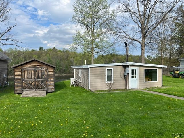 187 Millard Bassett Road, Granby, NY 13069
