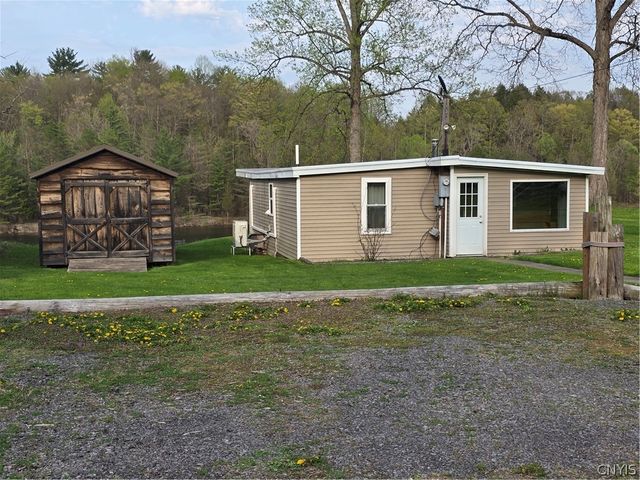 187 Millard Bassett Road, Granby, NY 13069