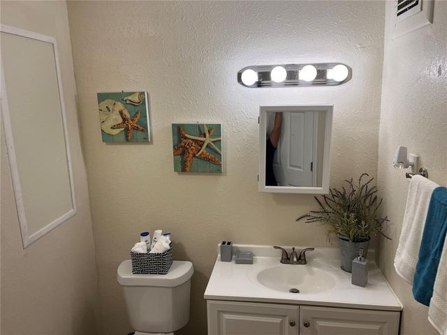 2717 W STATE STREET, Tampa, FL 33609