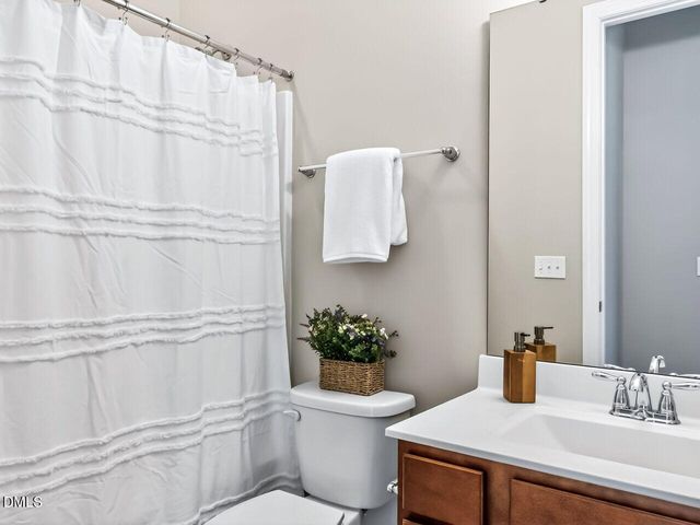 63 Middleton Place, Chapel Hill, NC 27516