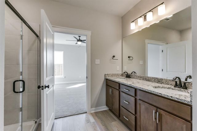 822 Countryside Glade Lane, Bonney, TX 77583