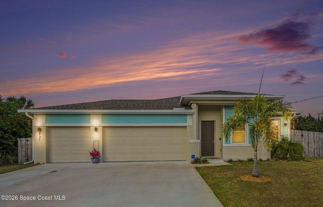 831 Beach Street SW, Palm Bay, FL 32908