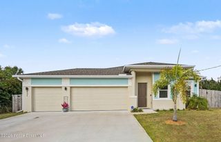 831 Beach Street SW, Palm Bay, FL 32908