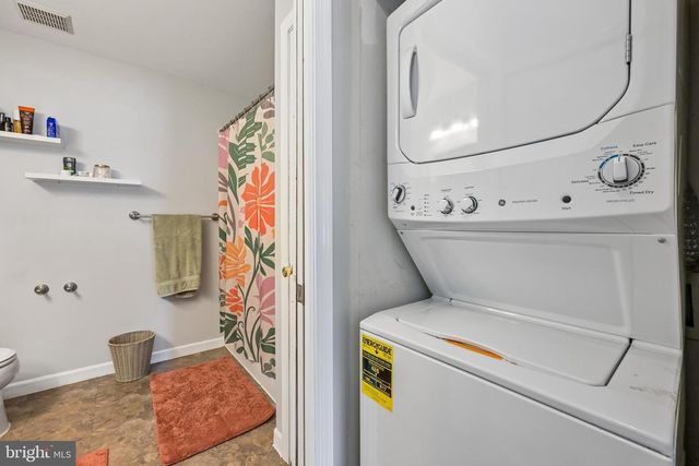 1140 TRISTRAM CIR, Mantua, NJ 08051