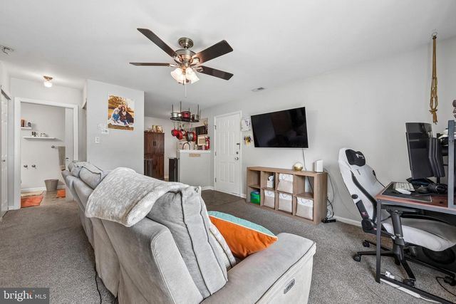 1140 TRISTRAM CIR, Mantua, NJ 08051