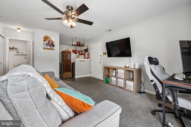 1140 TRISTRAM CIR, Mantua, NJ 08051
