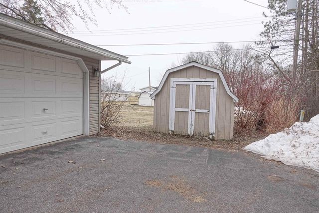 124 N LINCOLN, Stetsonville, WI 54480